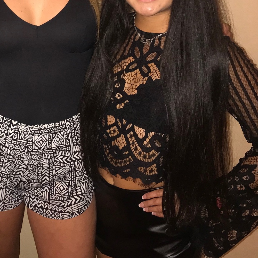 Tobi Lace Longsleeve Crop Top